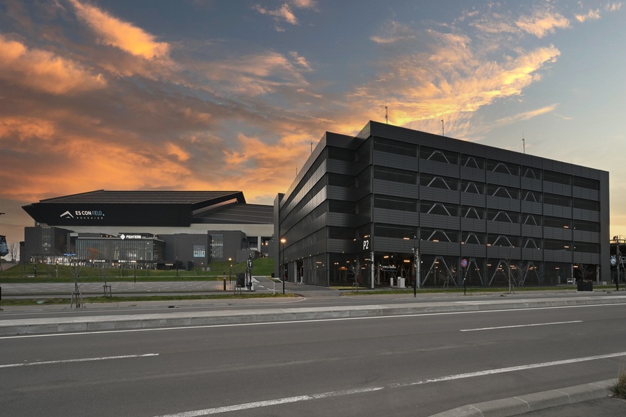 北海道ボールパークFビレッジ　P2駐車場（立体駐車場）